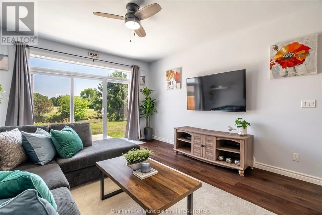 3 Jonathan STREET
