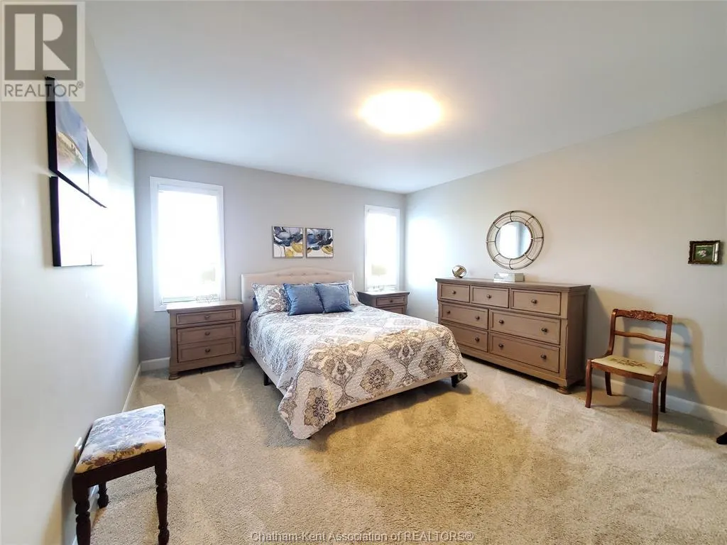 256 Moonstone CRESCENT