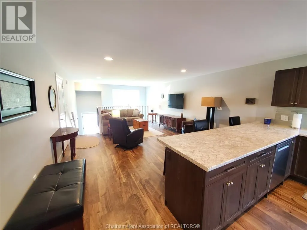 256 Moonstone CRESCENT