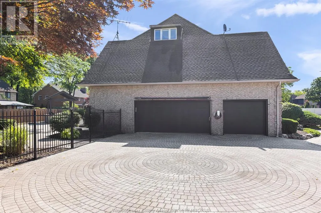 15 Fasan CRESCENT