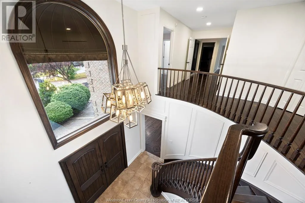 15 Fasan CRESCENT