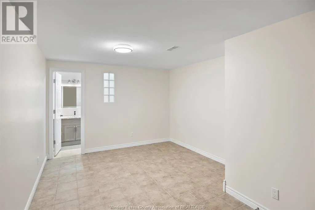 15 Fasan CRESCENT