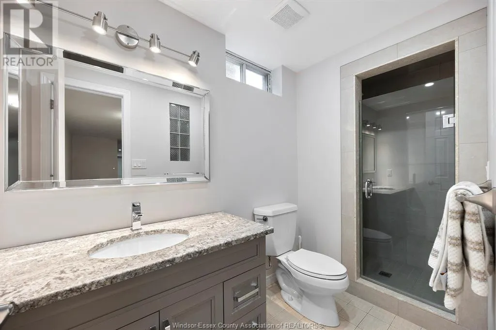 15 Fasan CRESCENT