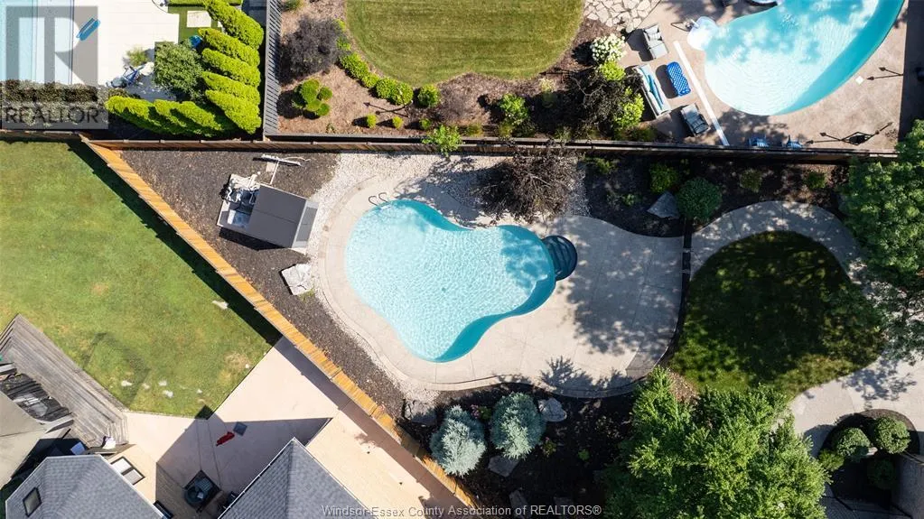 15 Fasan CRESCENT