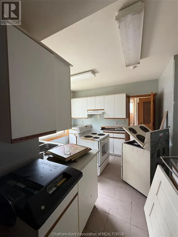 31 Dufferin Ave AVENUE