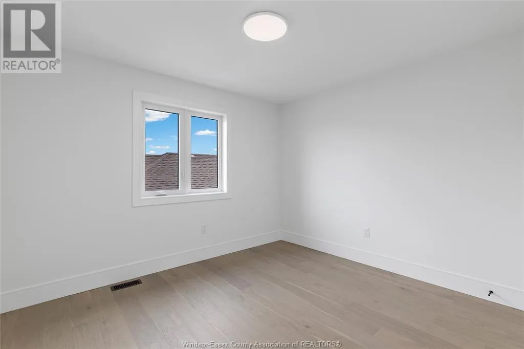 244 DELORES