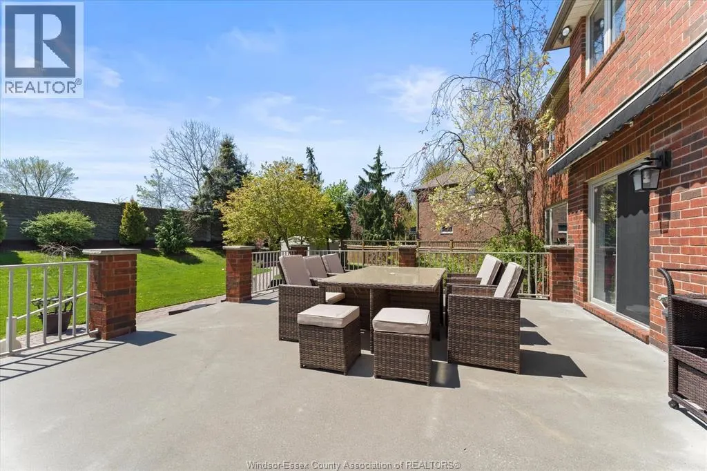 692 GEORGE KENNEDY WAY