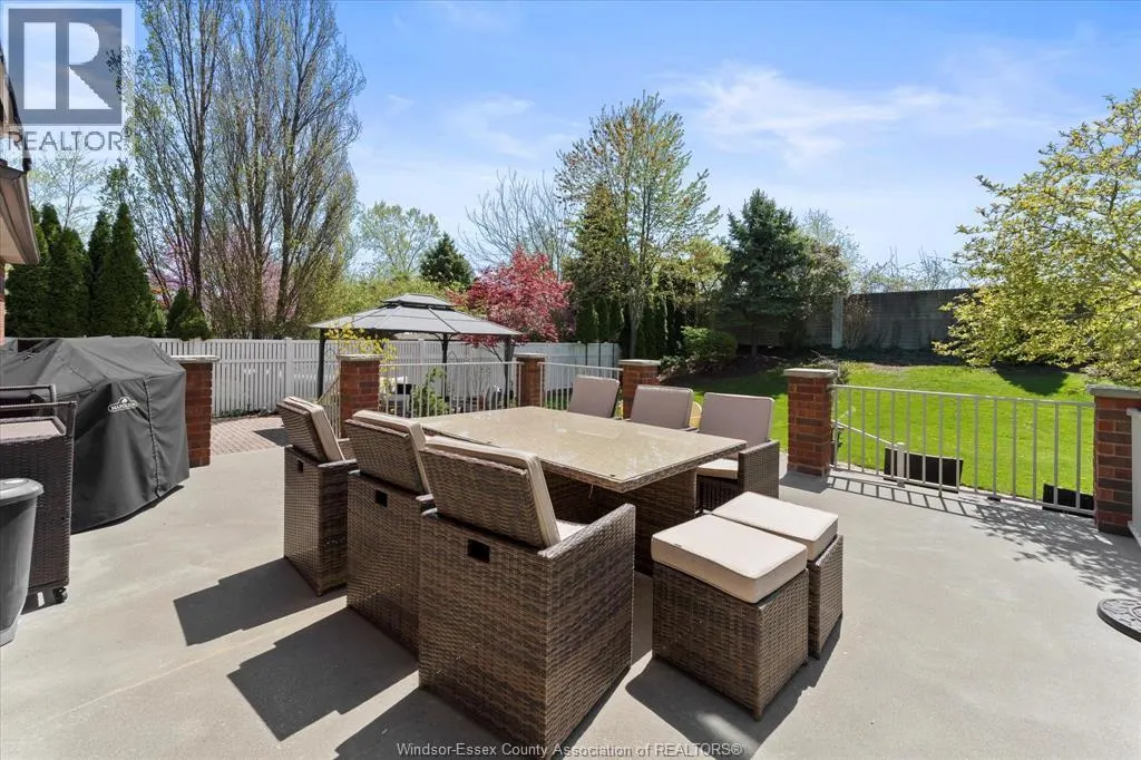 692 GEORGE KENNEDY WAY