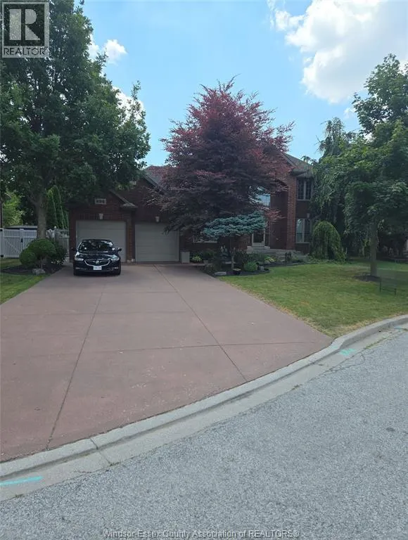 692 GEORGE KENNEDY WAY