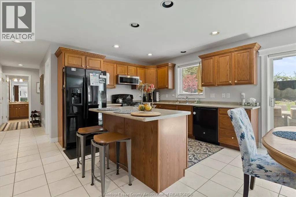 692 GEORGE KENNEDY WAY