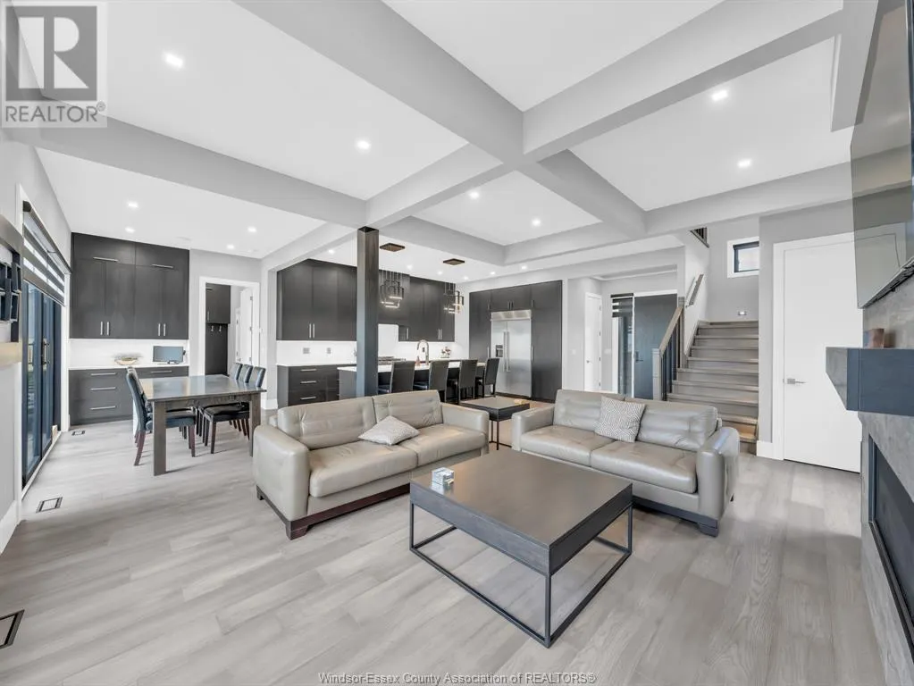 983 LAKESHORE PARK ROAD