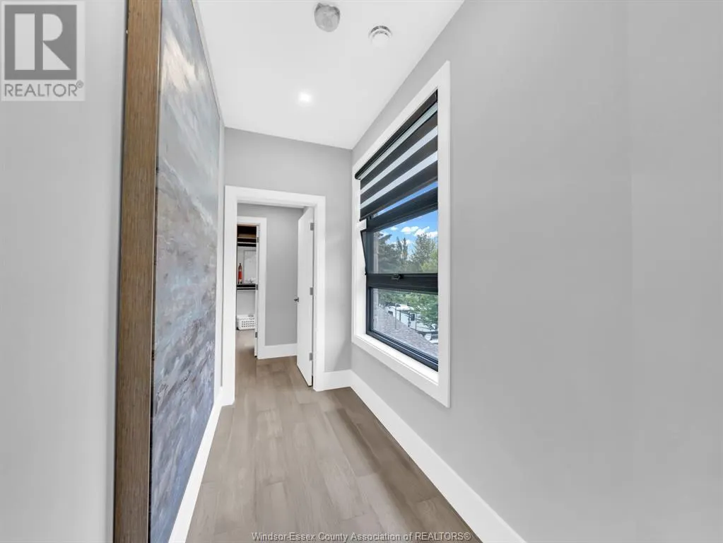 983 LAKESHORE PARK ROAD