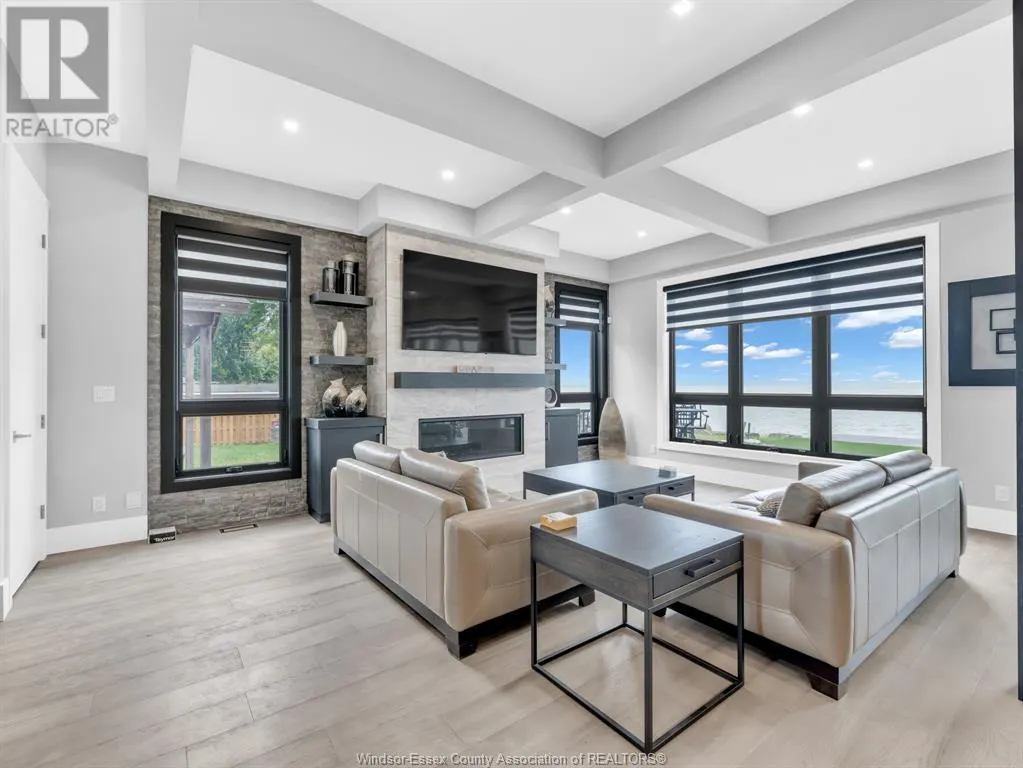 983 LAKESHORE PARK ROAD