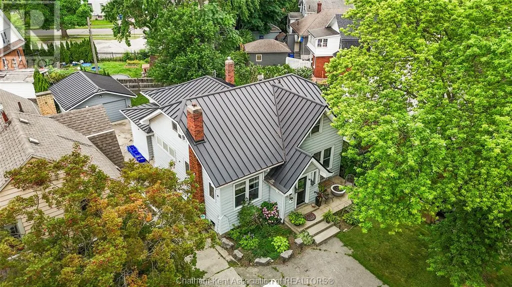 20 VICTORIA AVENUE