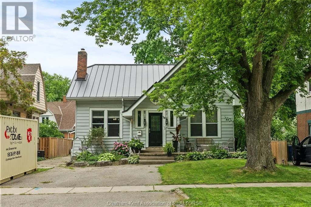 20 VICTORIA AVENUE
