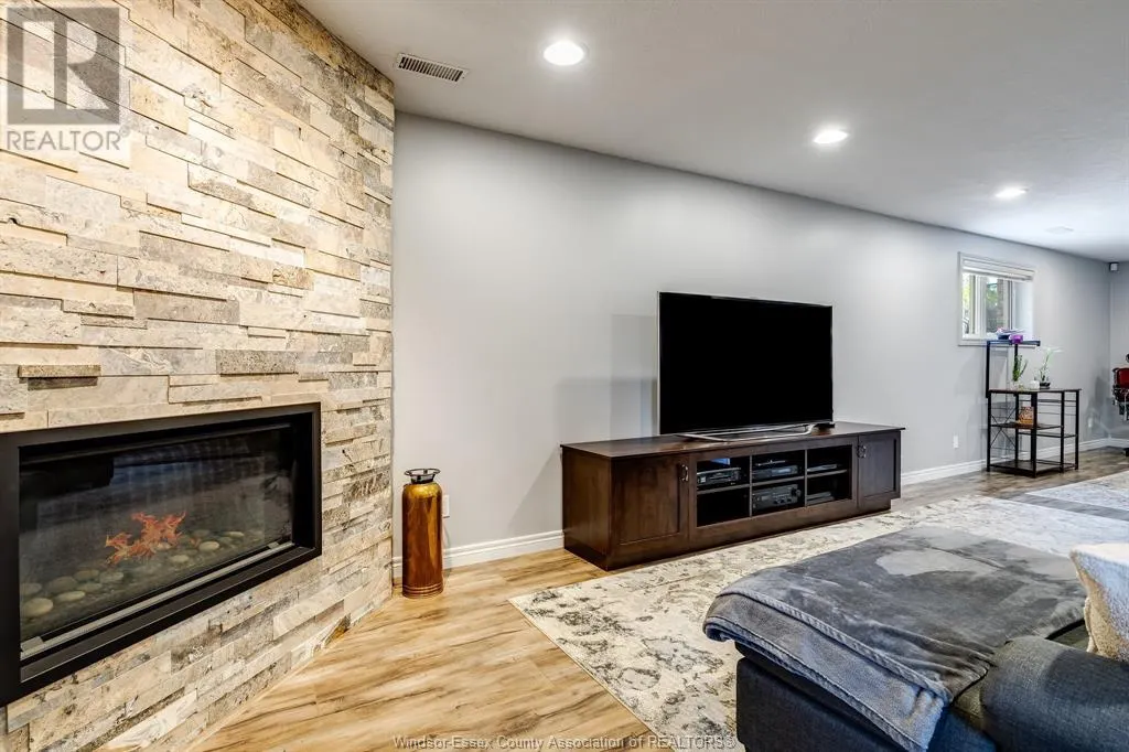 171 Sturgeon Meadows