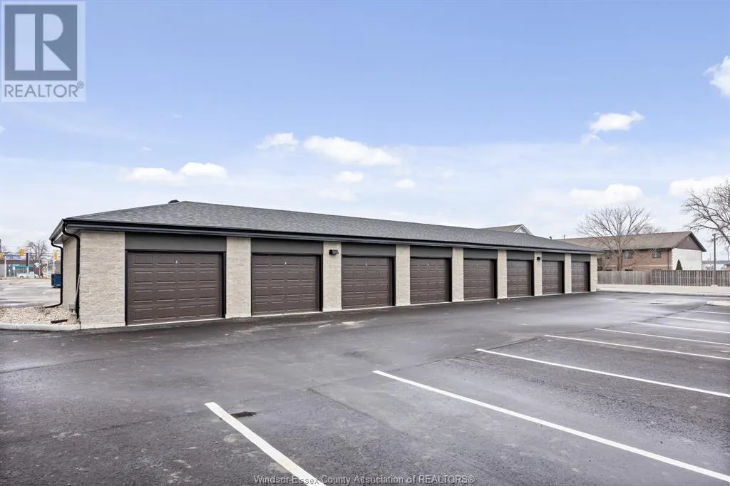 11870 TECUMSEH ROAD East Unit# 313