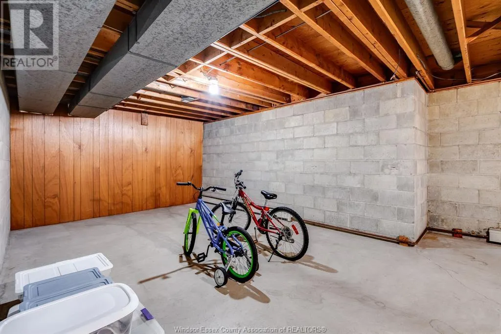 11 Kenneth Drive