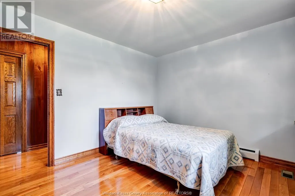 11 Kenneth Drive