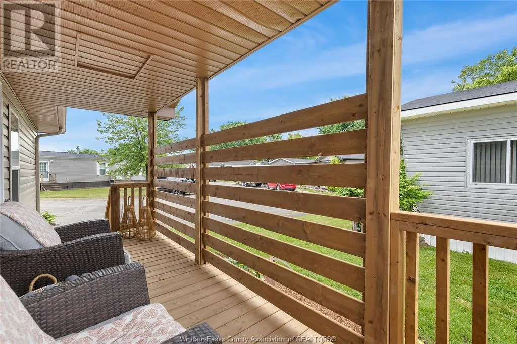 14 ROBIN CRESCENT