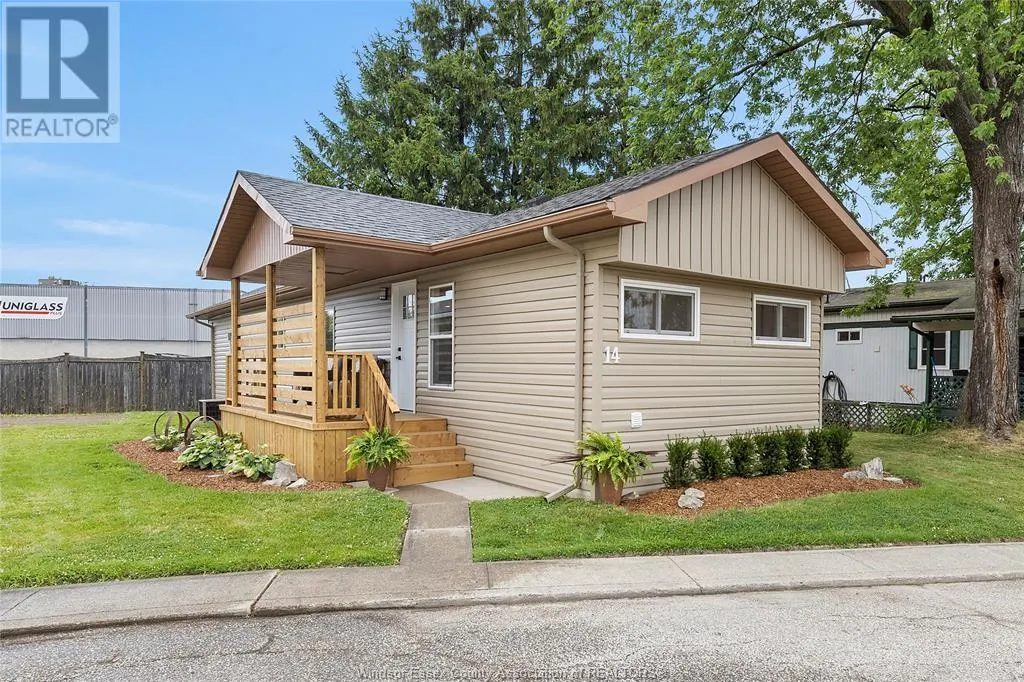 14 ROBIN CRESCENT