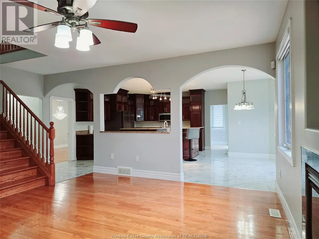 21 LAURENTIA DRIVE