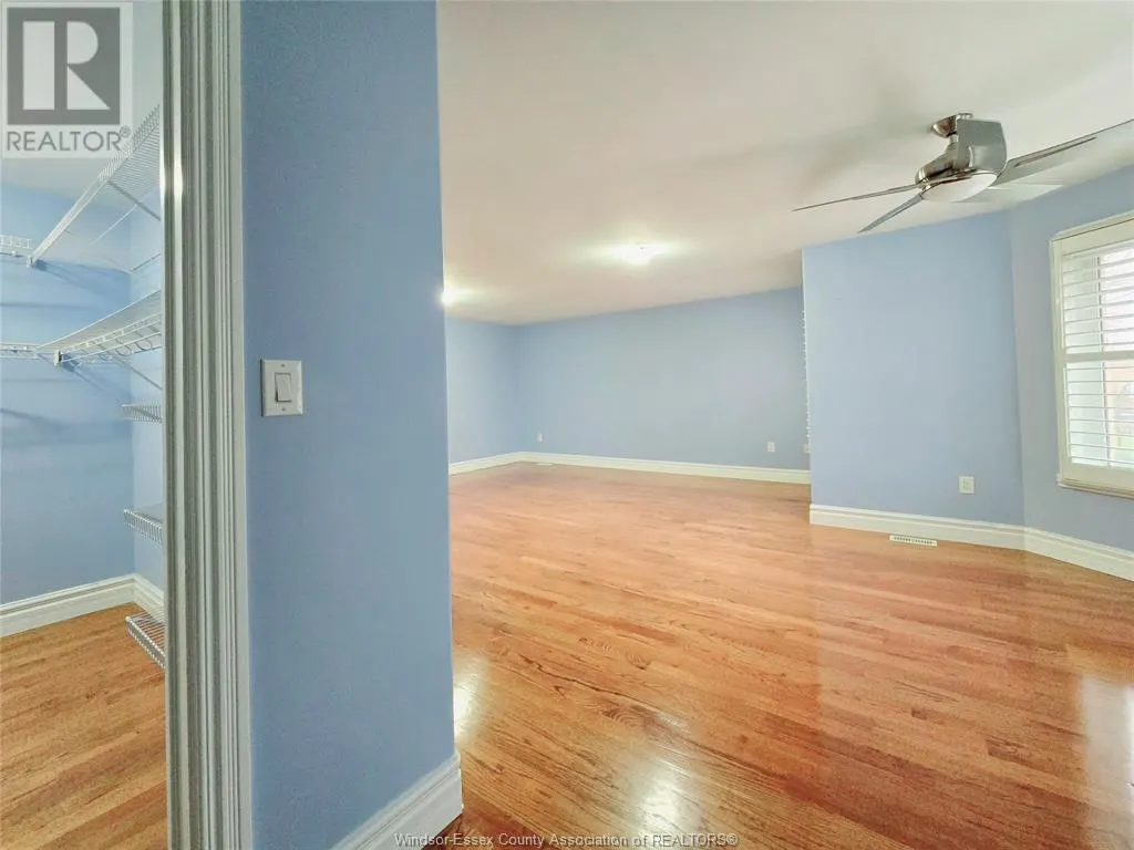 21 LAURENTIA DRIVE