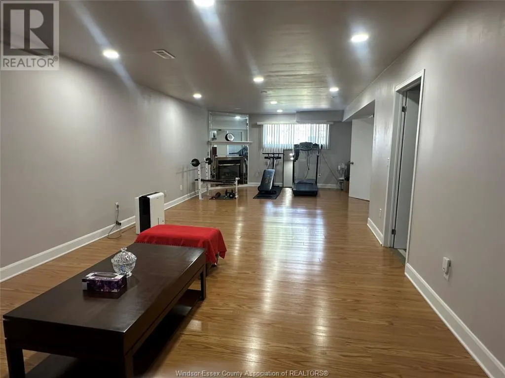 190 SUNNYSIDE