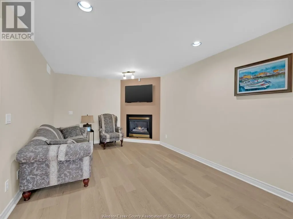 137 SEYMOUR CRESCENT