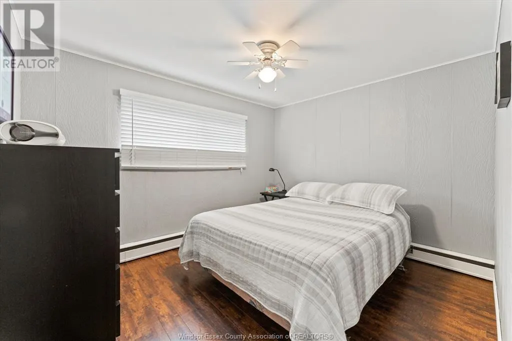 696 Old Tecumseh ROAD