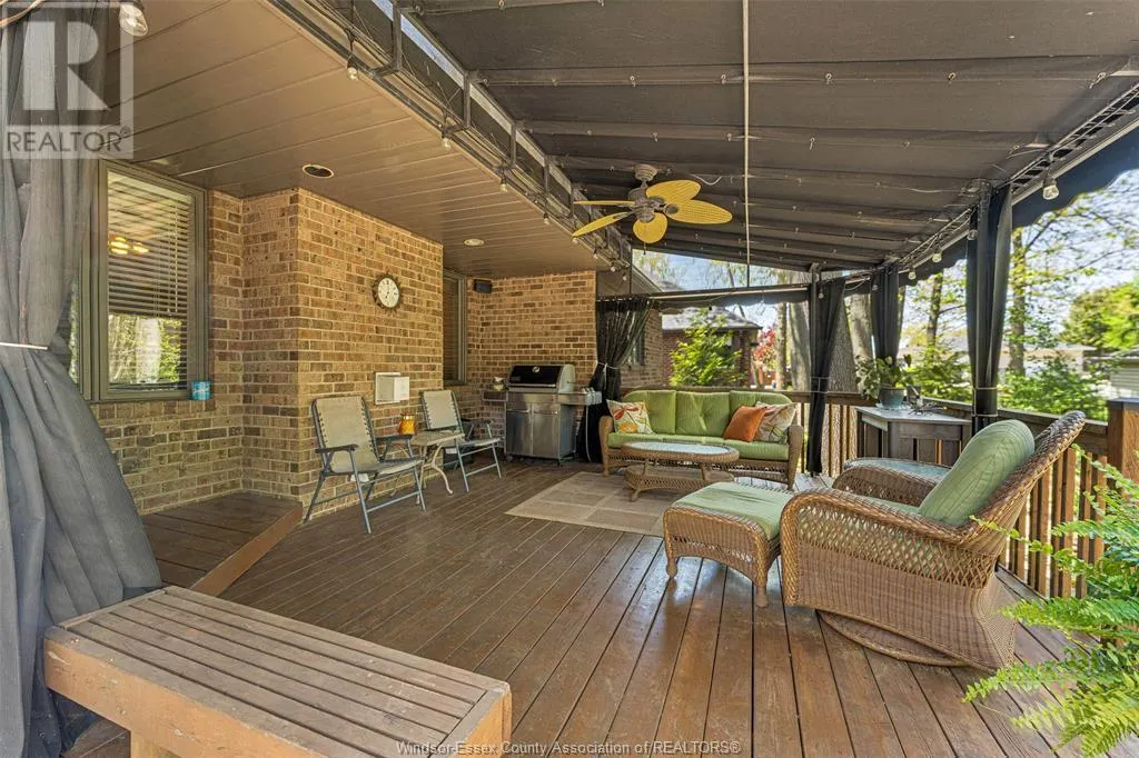 2220 SUZANNE STREET