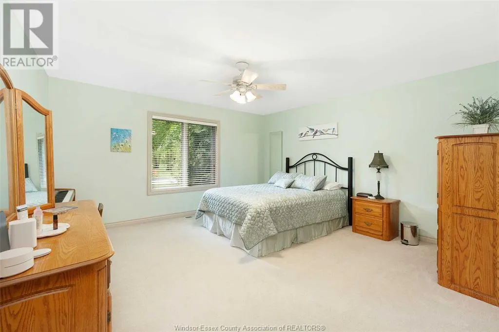 2220 SUZANNE STREET