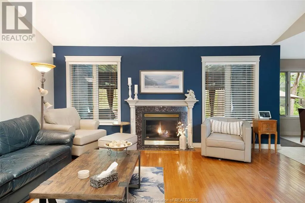 2220 SUZANNE STREET