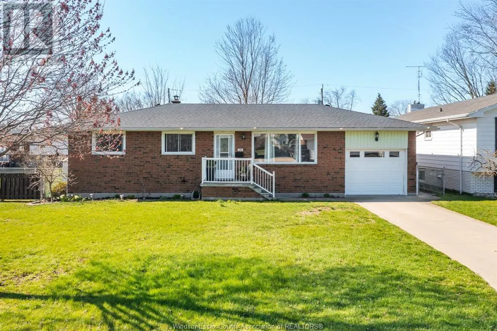 38 BRUCE AVENUE