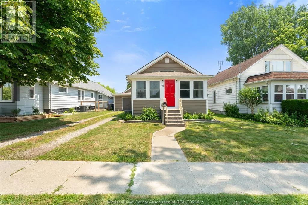 61 Victoria AVENUE