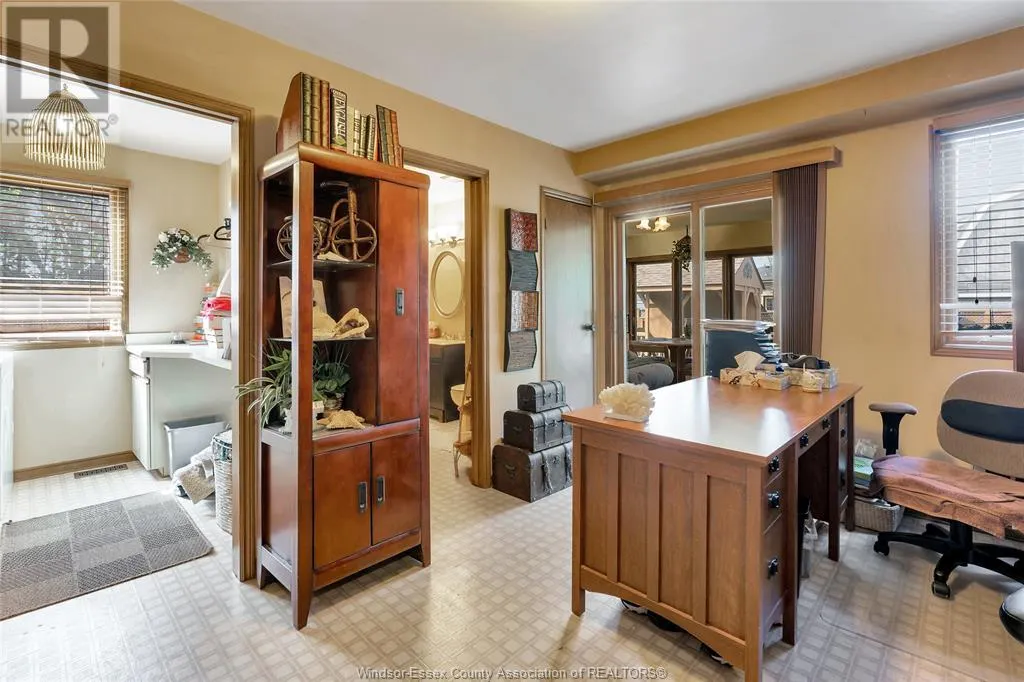 1537 ROSATI DRIVE