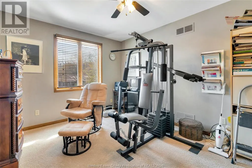 1537 ROSATI DRIVE