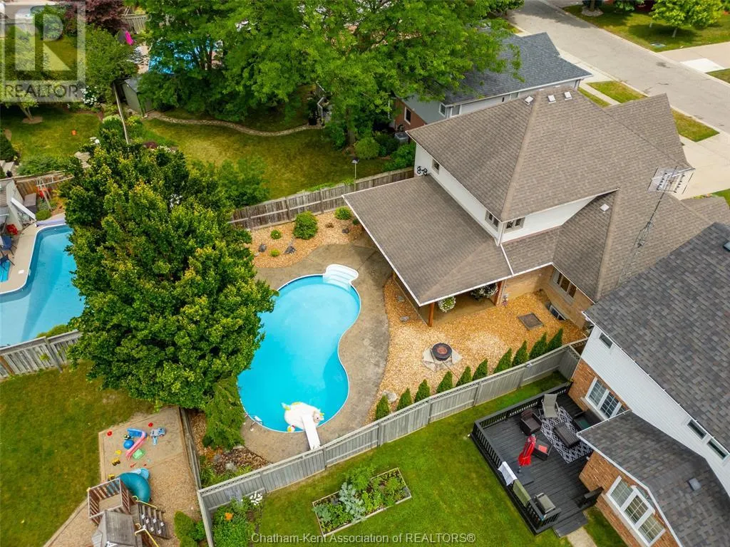 168 Norway Maple DRIVE