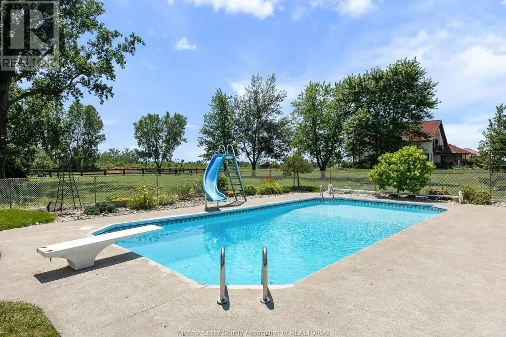 7385 County Road 18
