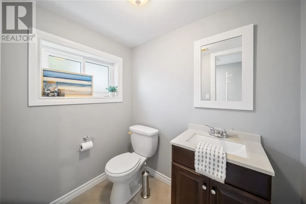 1544 Colborne ROAD