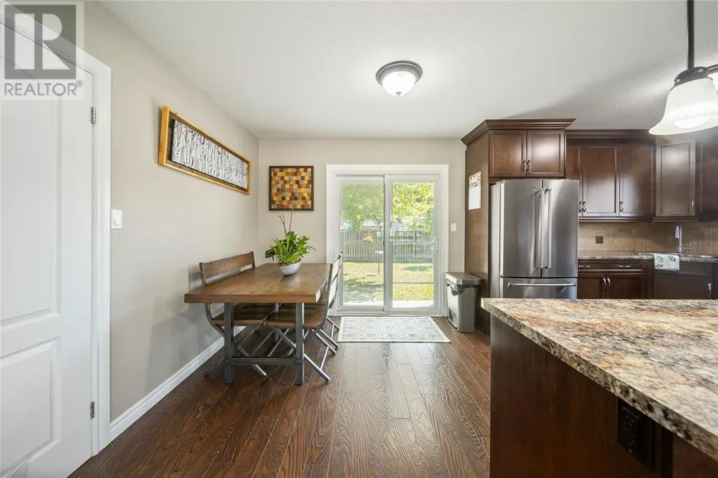 1544 Colborne ROAD