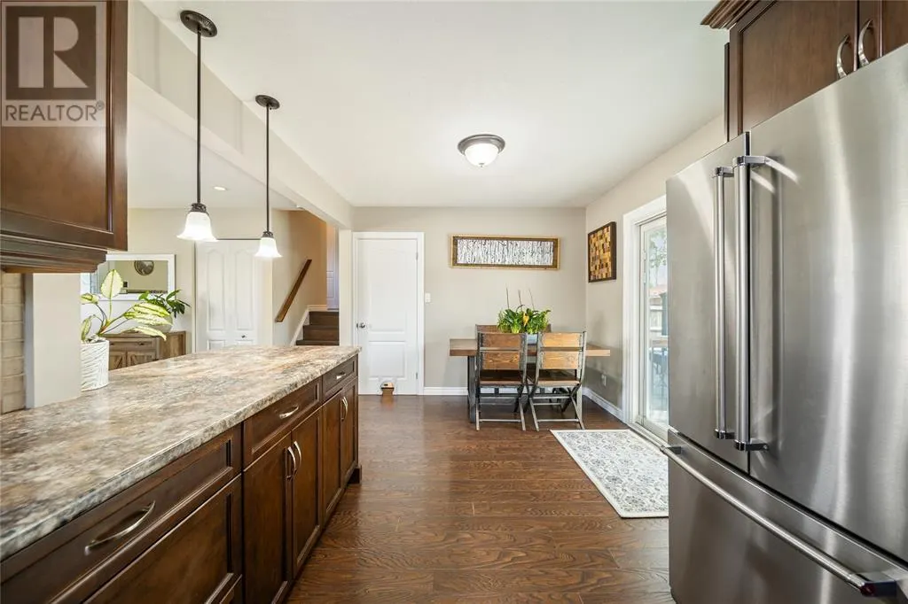 1544 Colborne ROAD