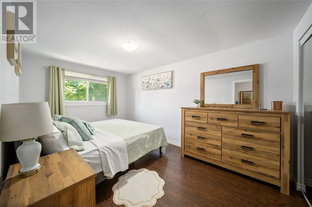 1544 Colborne ROAD