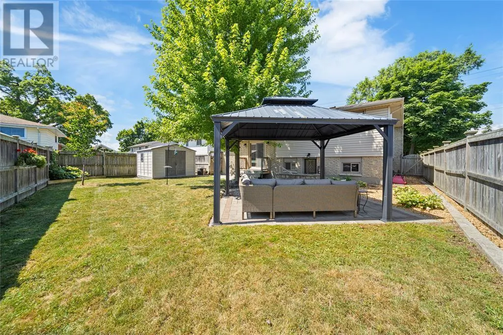1544 Colborne ROAD