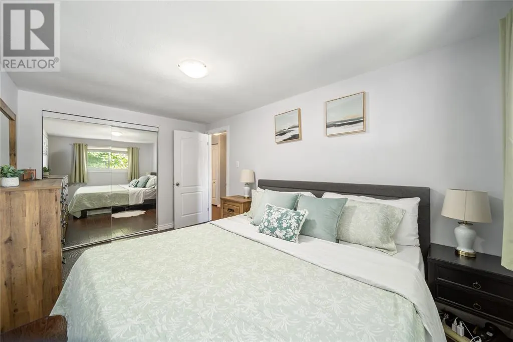 1544 Colborne ROAD