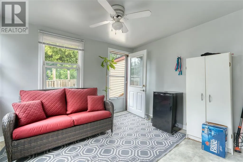 2706 FRONT ROAD