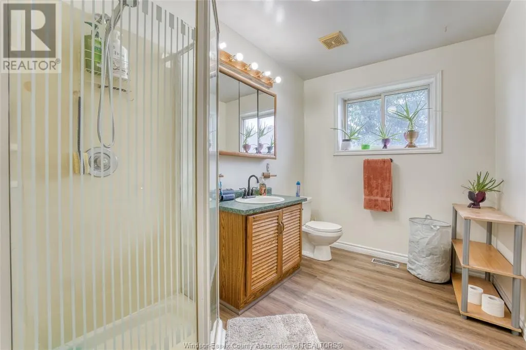 2706 FRONT ROAD