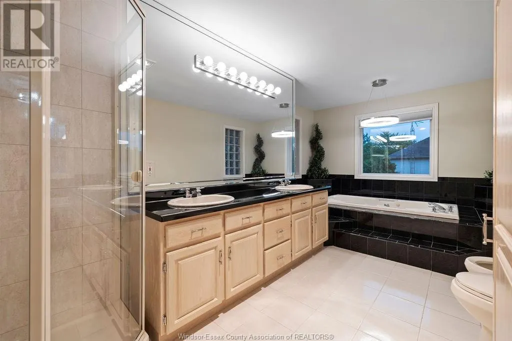 127 MCMURREN CRESCENT