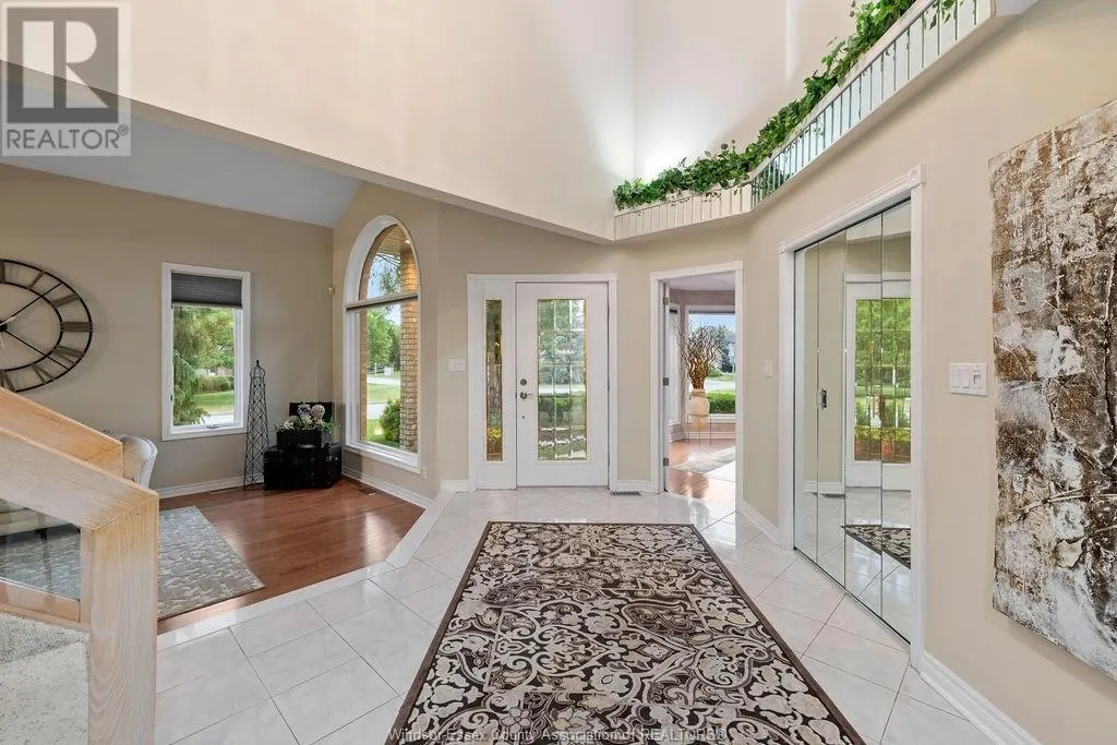 127 MCMURREN CRESCENT
