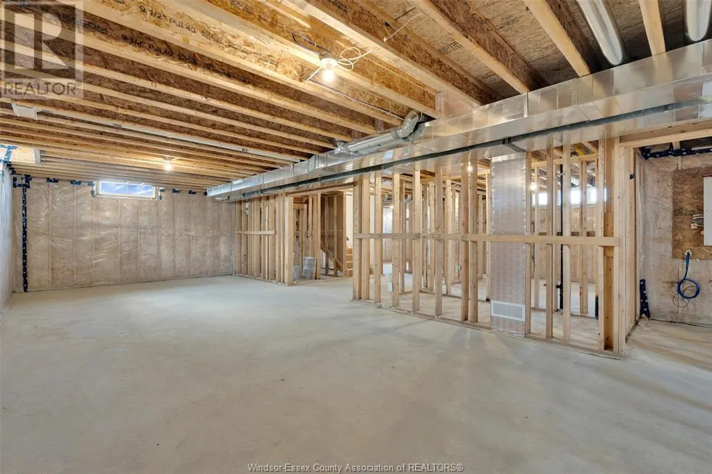 2572 MAYFAIR